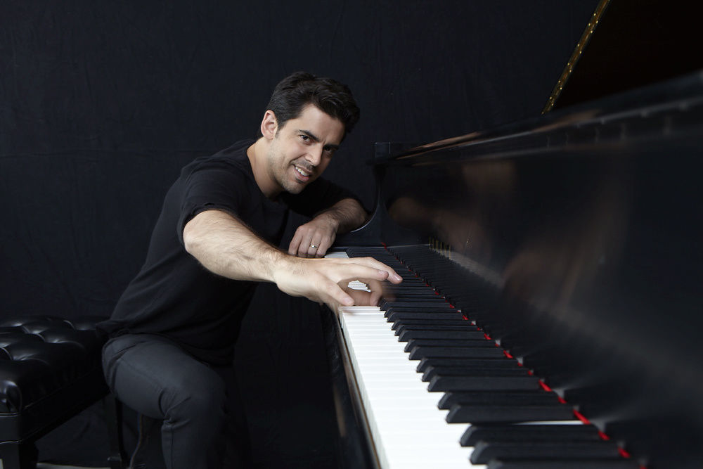 Tony DeSare